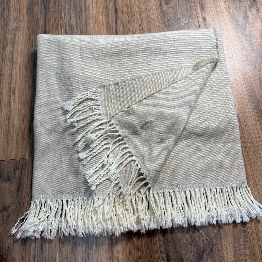 TESSILECHITI Cashmere? Blend 55"x55" Throw Blanket Tan Beige Made In Italy - Picture 5 of 7